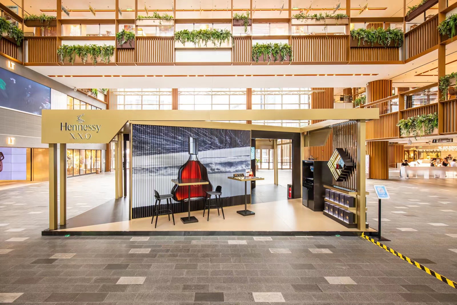 轩尼诗快闪活动-上海新天地时尚南里