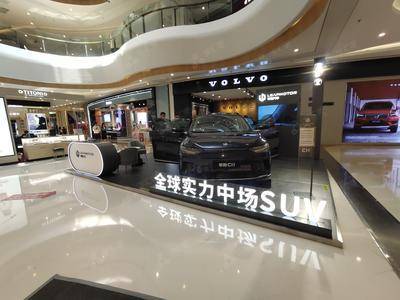 零跑汽车-青岛新城吾悦广场