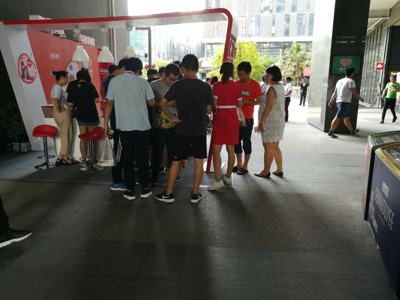 可口可乐快闪活动-深圳香年广场