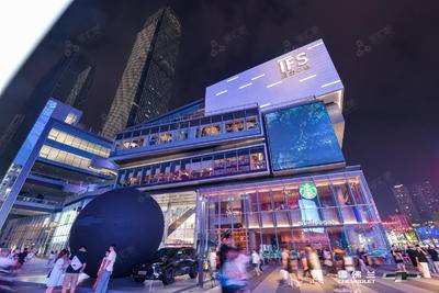 雪佛兰黑标-长沙IFS国金中心