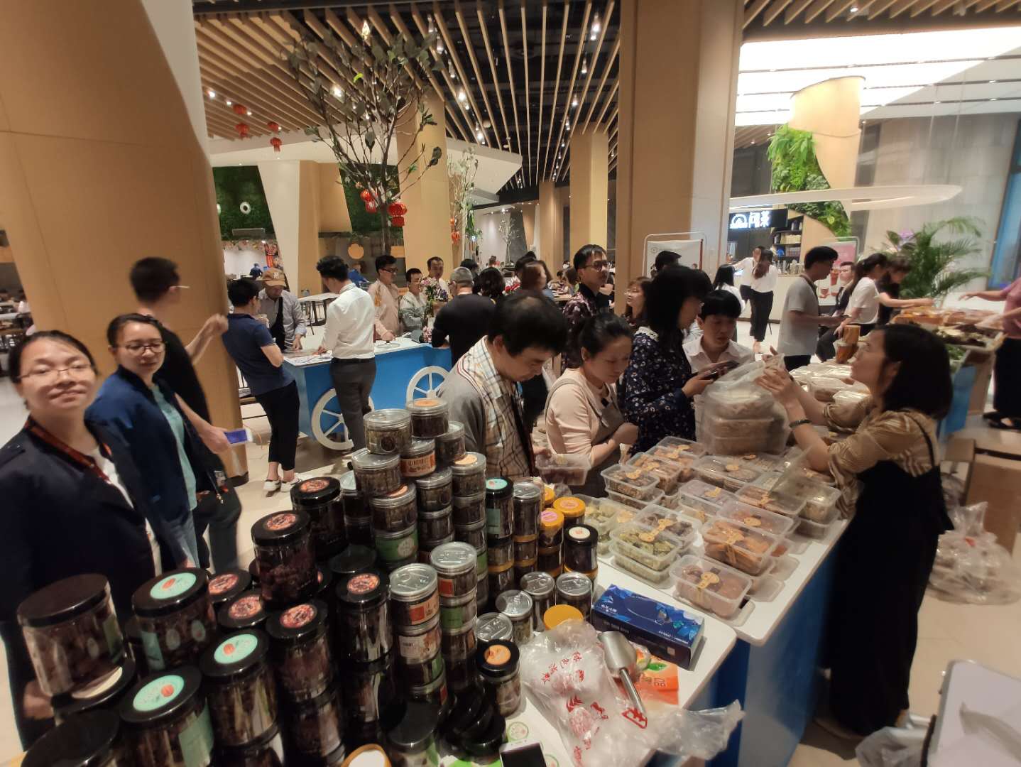 邻汇市集快闪活动-杭州传化美食花园