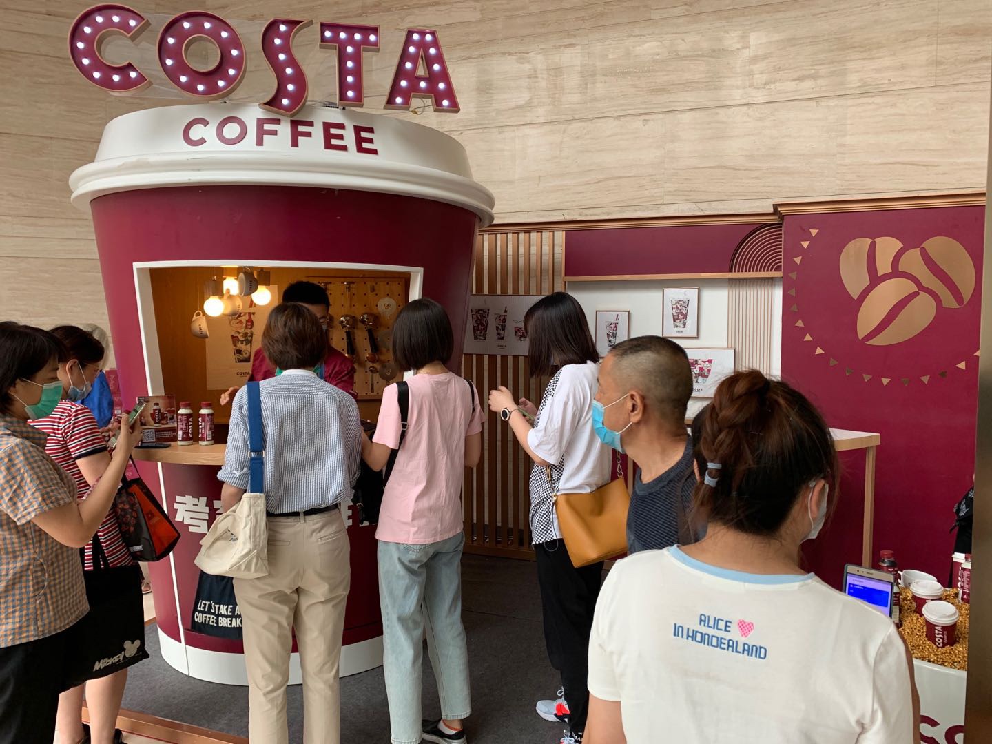 Costa咖啡派送快闪活动-天津天星河畔广场