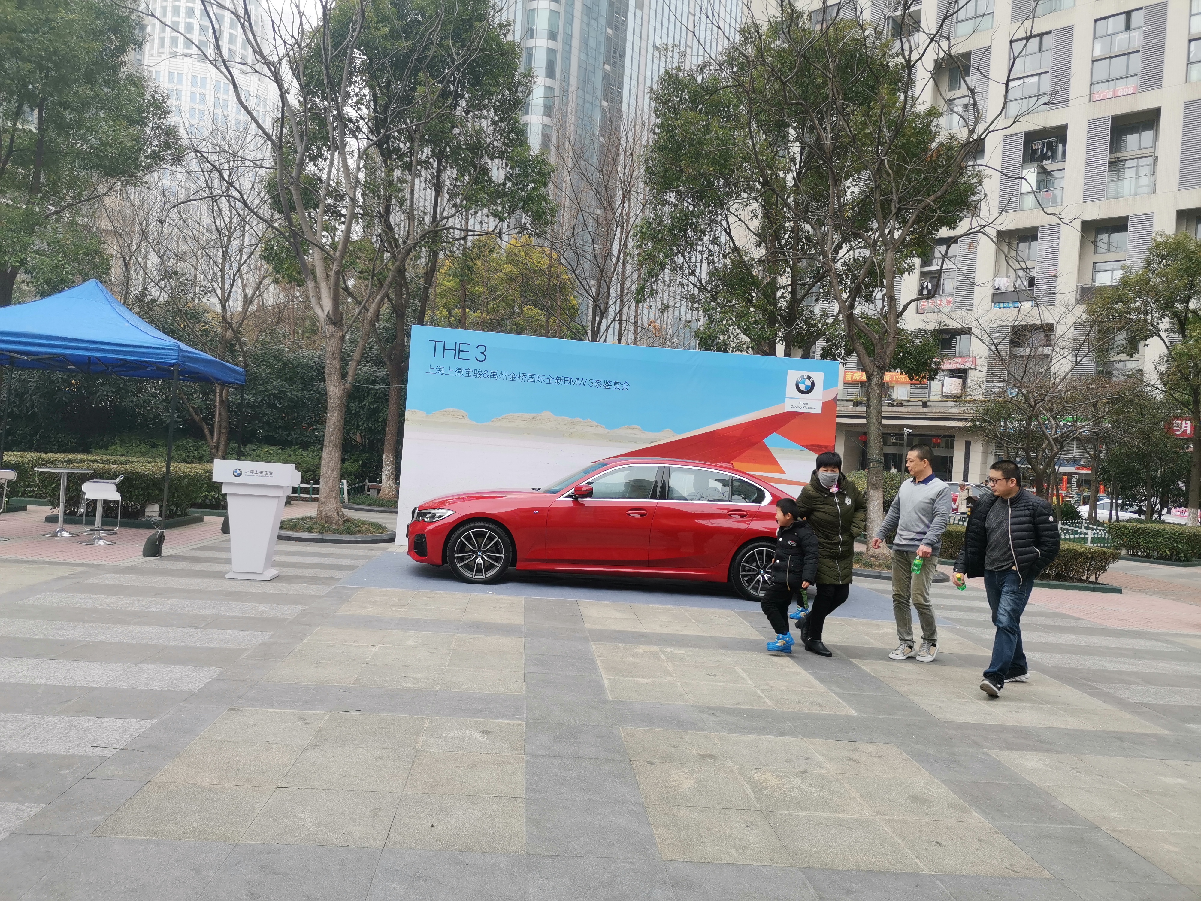 宝马社区推广快闪活动-上海禹洲金桥国际